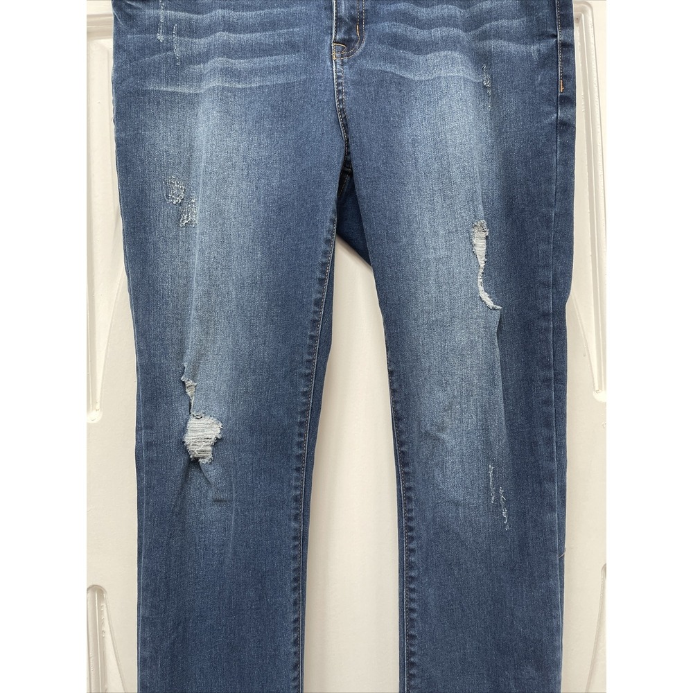 Signature Studio Jeans 16 Womens Regular Size Blue Denim Distressed Dark - Picture 2 of 6